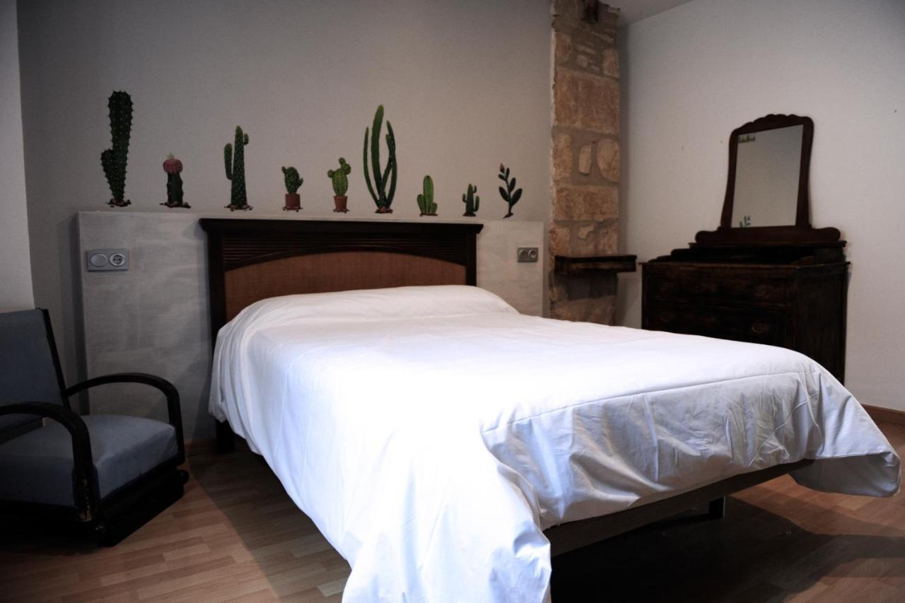 Vivienda Turistica Yamaries Hotel อูเบดา ภายนอก รูปภาพ