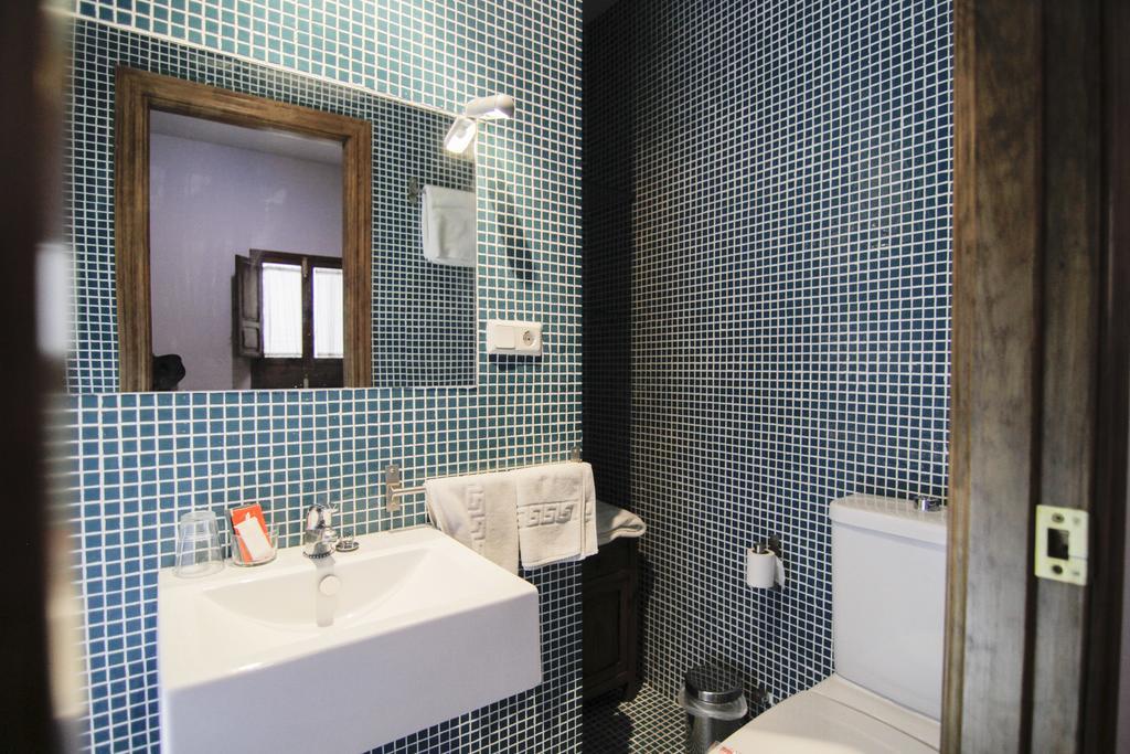 Vivienda Turistica Yamaries Hotel อูเบดา ภายนอก รูปภาพ